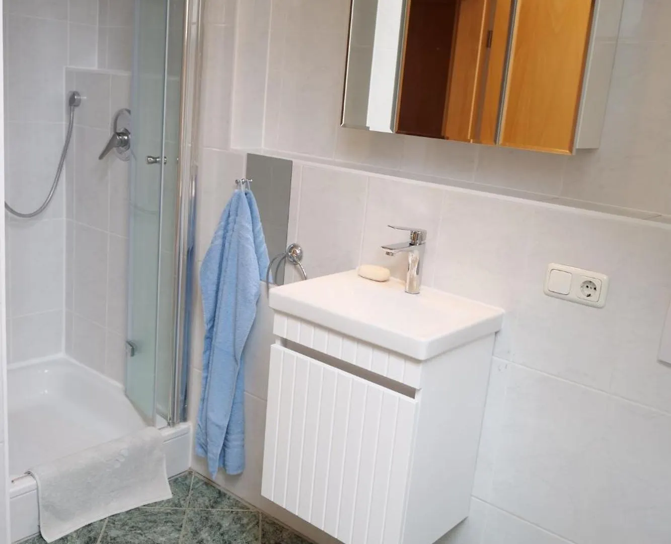 Apartment Fewo Schoenwetter Wessling Germany